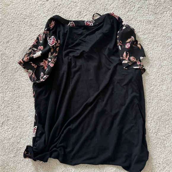 Maurice’s floral front 2x - Picture 2 of 3